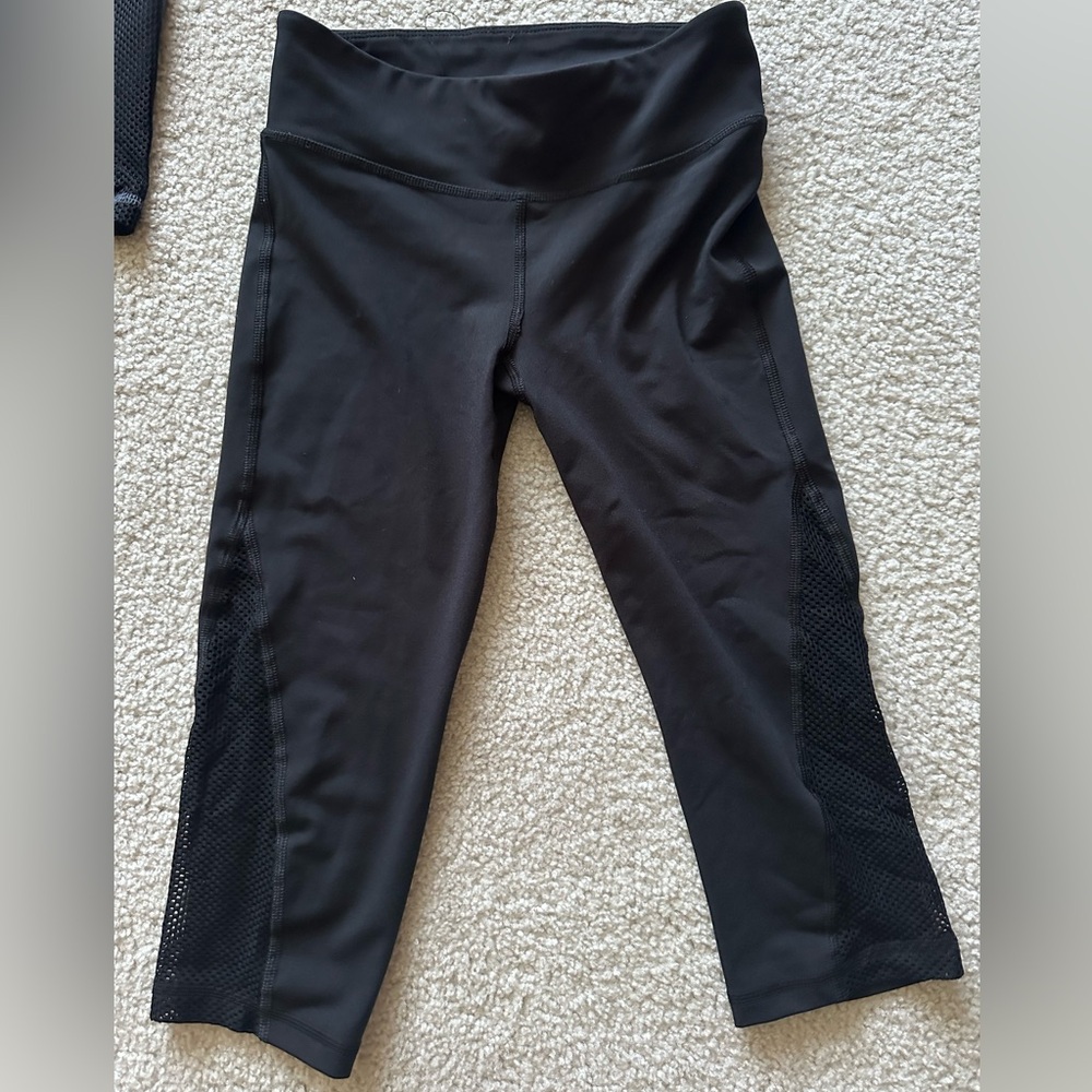 Aeropostale Black Capris
